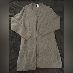 LIGHT GREY ZIP UP CARDIGAN